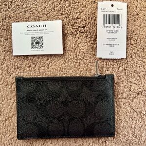 Coach Outlet Zip Card Case in Signature Canvas